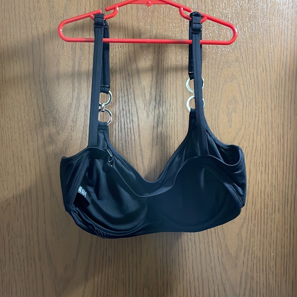 Swim top - Picture 2 of 4
